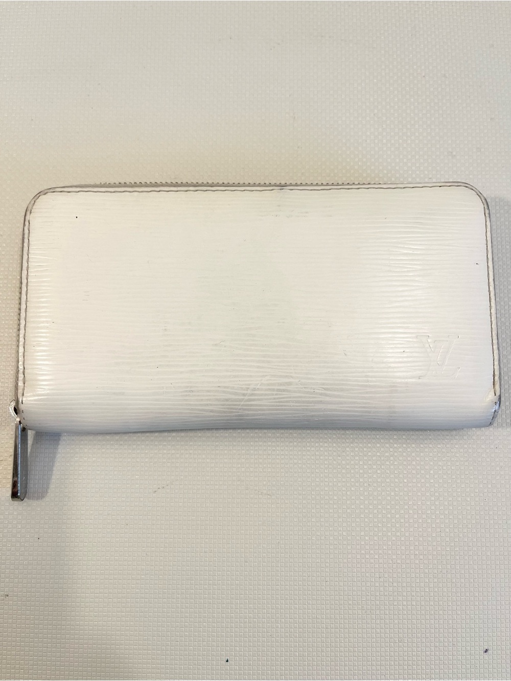 Louis Vuitton Ivory Epi Leather Long Zip Wallet